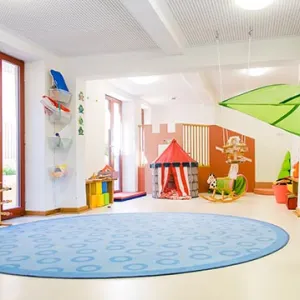 Rollenspielraum Kinderkrippe Königskinder