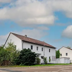 Straßenansicht des Hauses des Intensivpflegedienstes