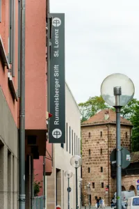 Fassade des Rummelsberger Stift St. Lorenz Nürnberg