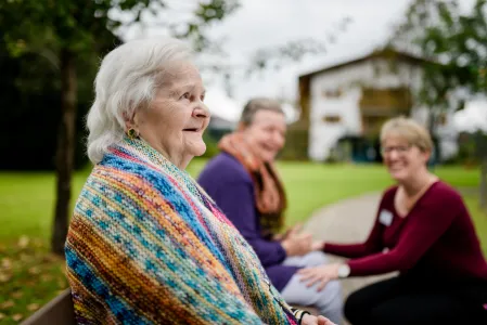 Senior*innen und Leitung Steigenberger Hof