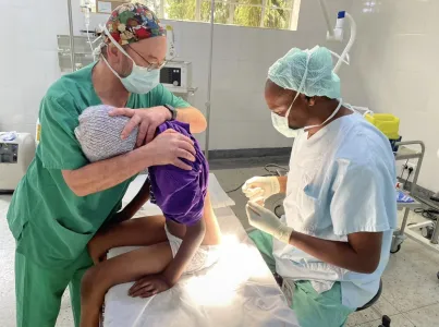 Teaching in der Anästhesie in Tansania des Projekt Feuerkinder