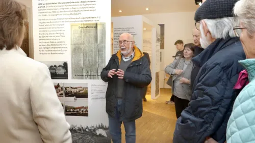 Bei einer Führung erfuhren die Besucher*innen mehr über die frühere Nutzung der Räumlichkeiten.