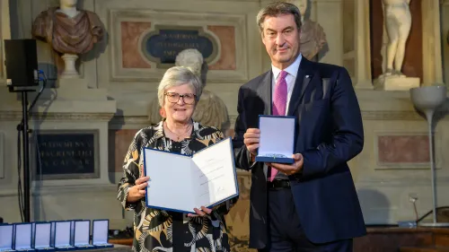 Dr. Annemarie Schraml und Herr Dr. Söder