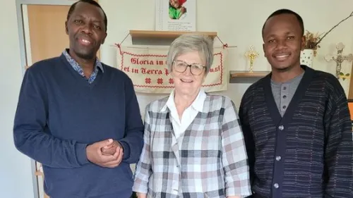 Frau Dr. Annemarie Schraml mit den Gästen