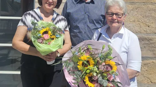Verabschiedung mit Blumen